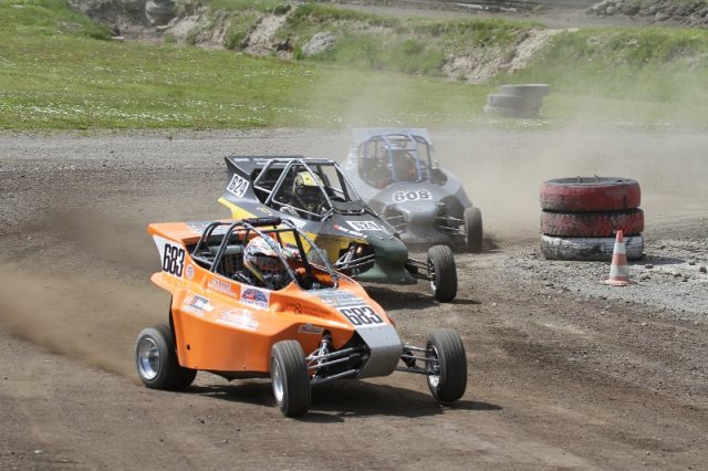 Dennis Munch (683) har en knebent føring foran Søren Jelsbak (624)
(Foto: Asmus Westphalen)